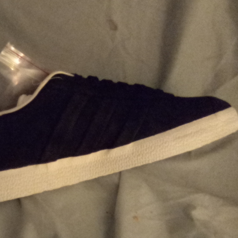 Shoes - Picture 2 of 6